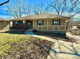 200 SE Chicago St, Blue Springs, MO 64014