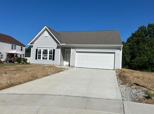 537 Wagon Ave, Pataskala, OH 43062