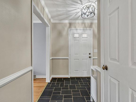 4th image of 4285 Toddsbury Dr