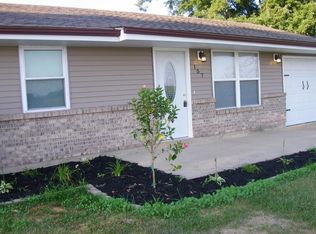 157 W Banta Rd, West Manchester, OH 45382