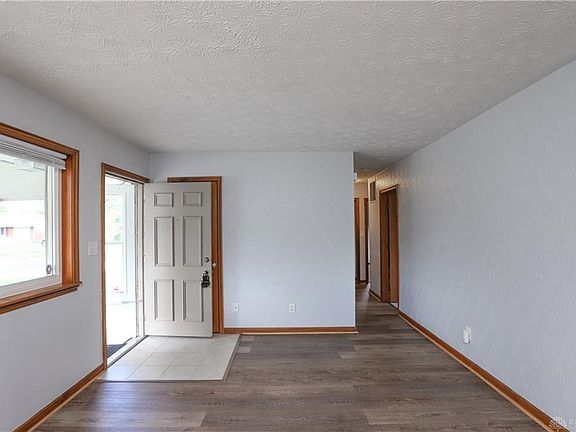 4th image of 309 Lutz Dr