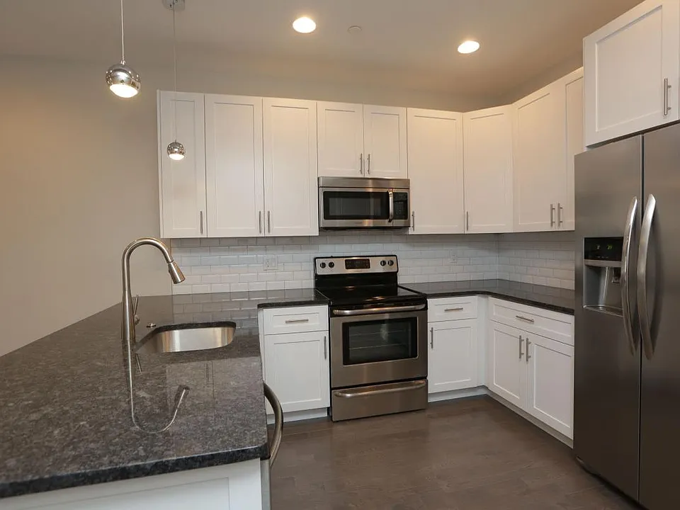 2325 Frankford Ave #2