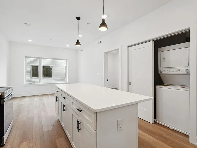 903 Leland St #605 — Photo 1