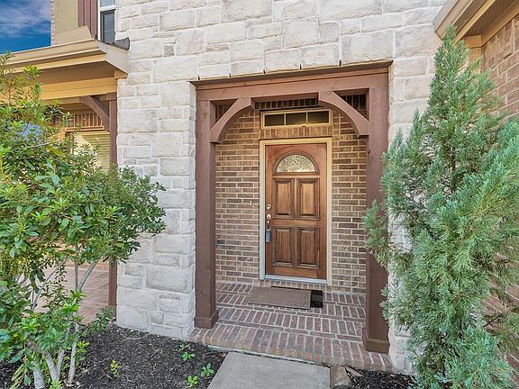4th image of 17611 Yorkhill Ct