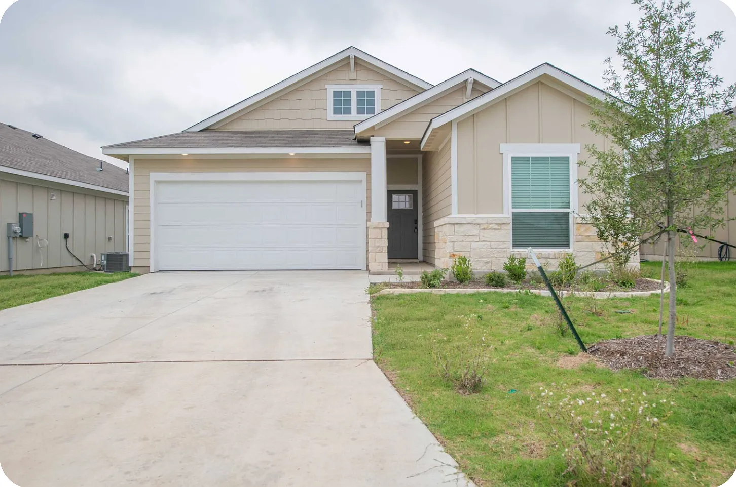 4 bed, 1789 sqft, $4,200 — Photo 1