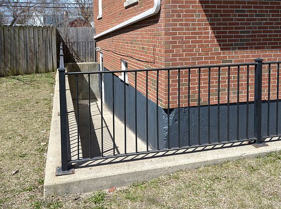 4th image of 2864 Alden Ln