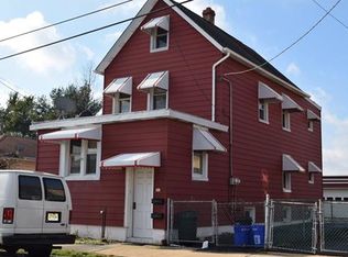 61 Edwin St, Carteret, NJ 07008