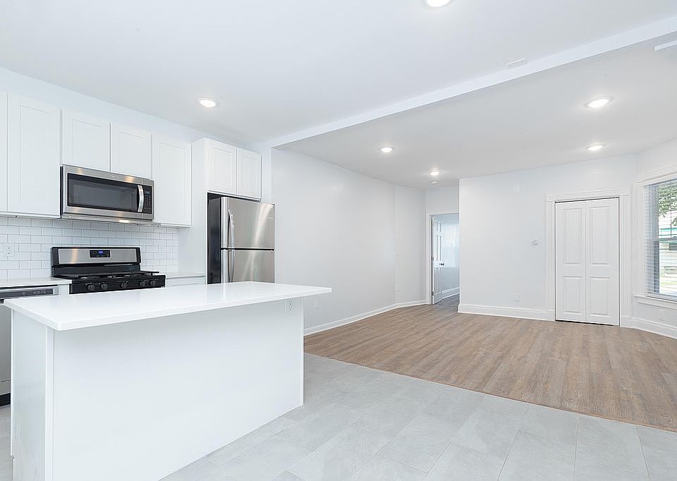 1st image of 62 2nd St Unit 62B