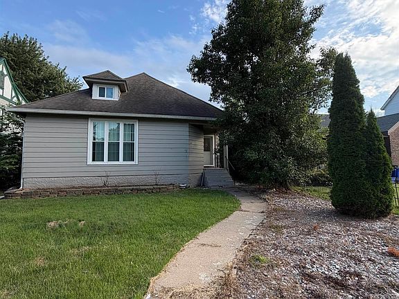 2nd image of 176 E Alta Vista Ave