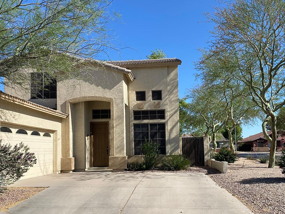 1st image of 133 W Mahogany Pl