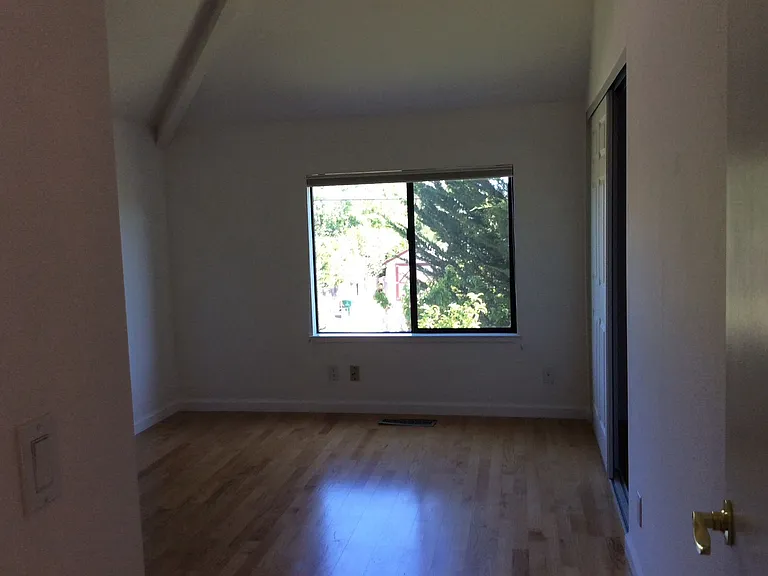 1 Berkeley Ct — Photo 19
