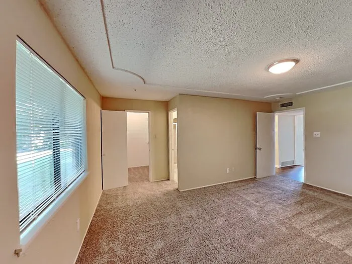 7409 Whitewood Dr — Photo 9