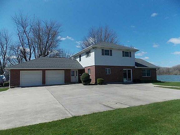 2nd image of 7001 Cottonwood Beach Rd