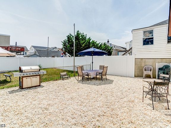 3rd image of 59 Fremont Ave