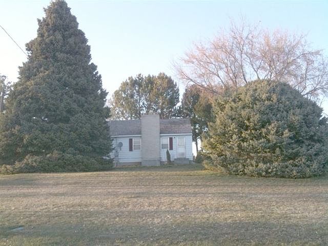 2nd image of 786B East Rd