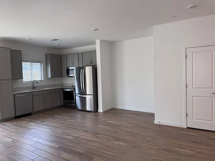 2831 W Eagle Talon Rd — Photo 4