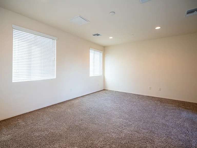 2390 E Blue Diamond Dr — Photo 21