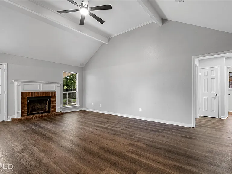 6022 Summerville Ln — Photo 3