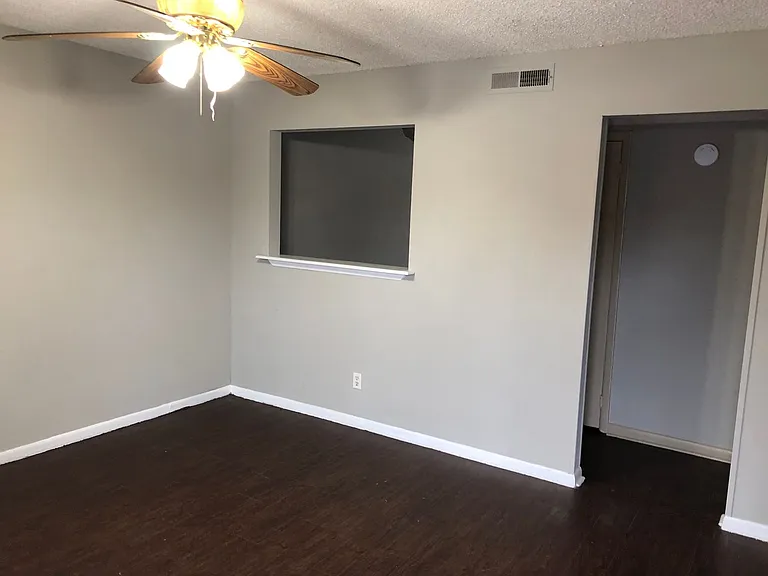513 N Betty Jo — Photo 3