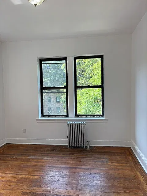 118-53 Metropolitan Avenue — Photo 3