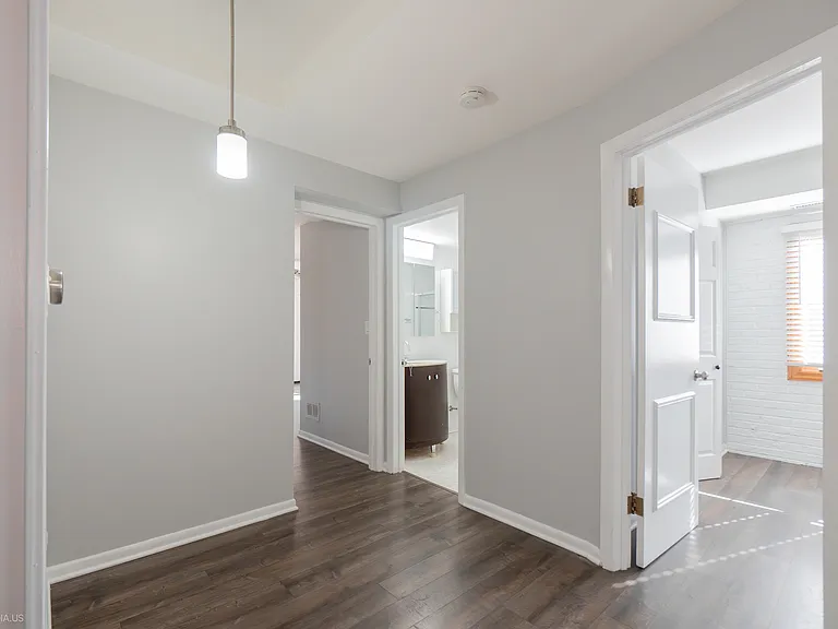 455 W Grant Pl #3 — Photo 8