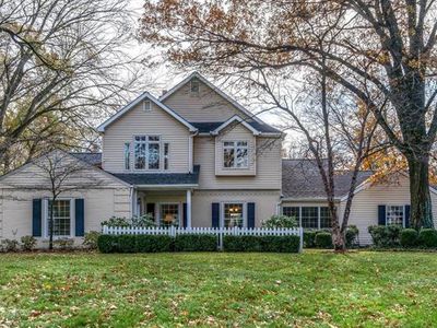 14 S Covington Mdws, Olivette, MO, 63132