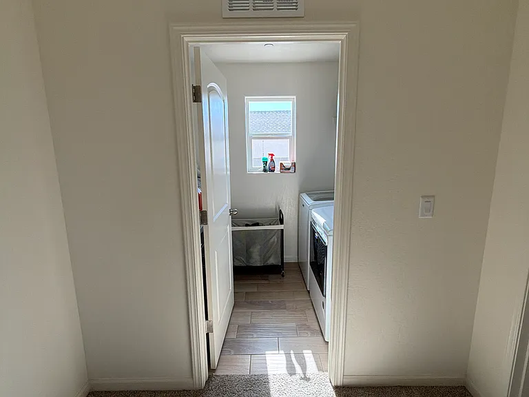 1406 W Annika Dr — Photo 5