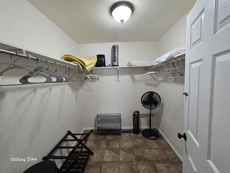 81 Loafers Ln — Photo 26