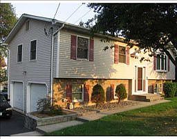 1st image of 117 S Conger Ave