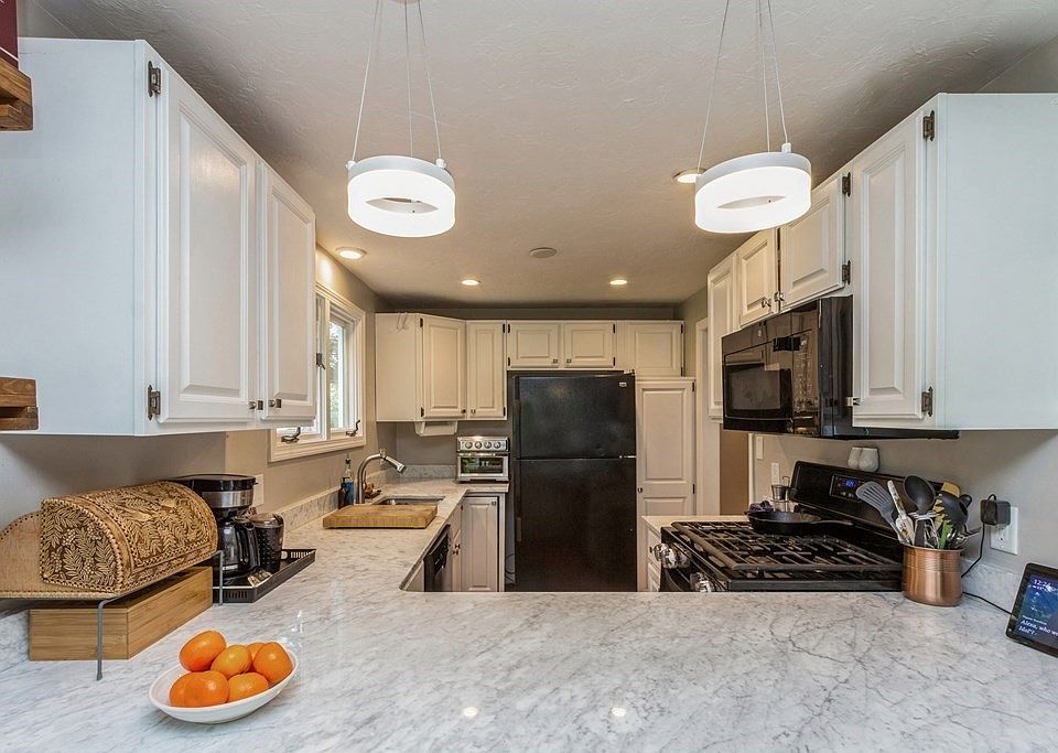 Willows At Marlboro 116 Broadmeadow St Marlborough MA Zillow