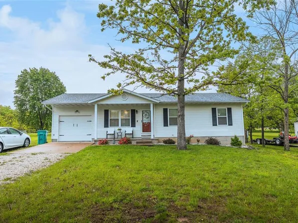 126 N Bernhardt Ave, Gerald, MO 63037