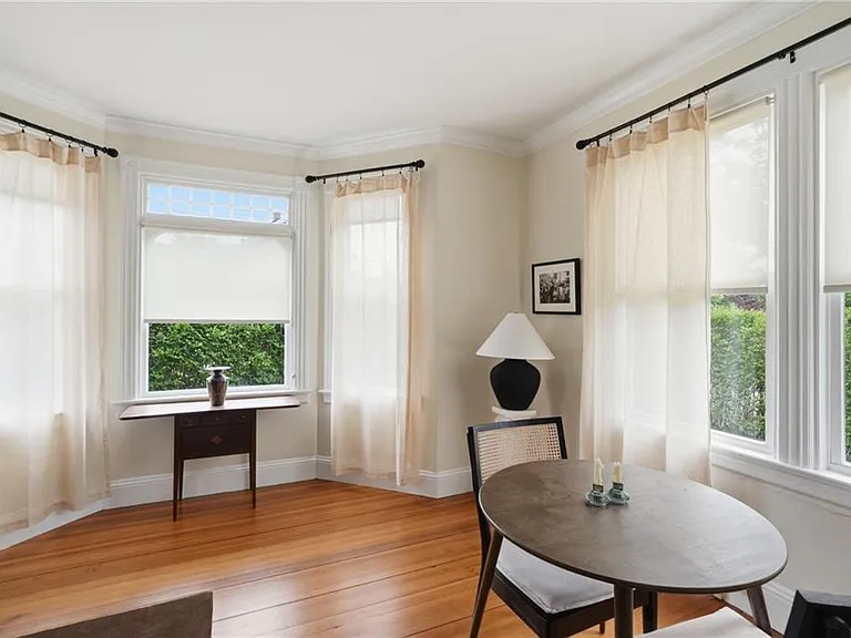 52 Berkeley Ave — Photo 9