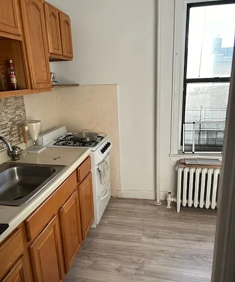 244 68th St #B6 — Photo 2