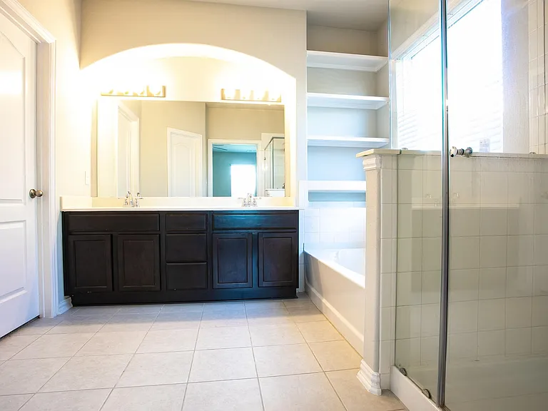 8049 Arezzo Dr — Photo 19
