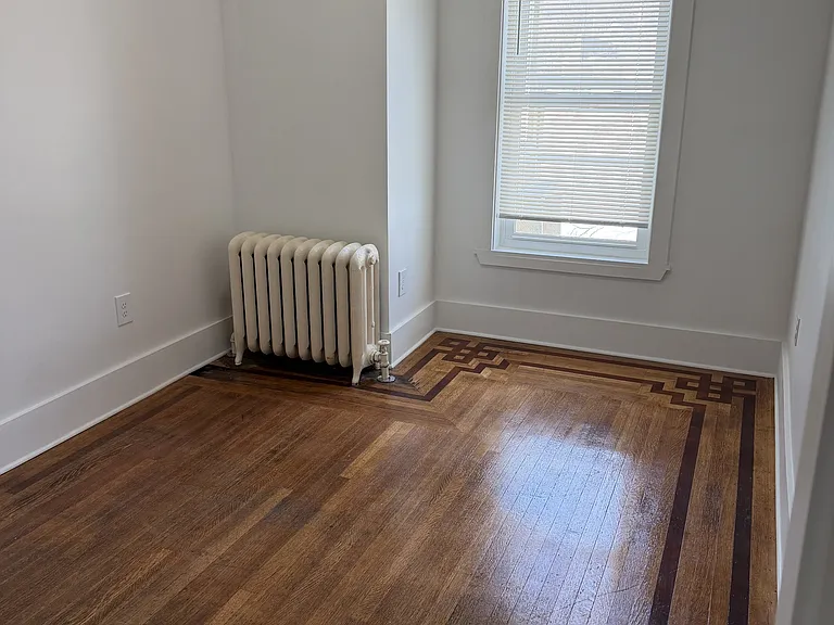 20 Adams St #4 — Photo 7