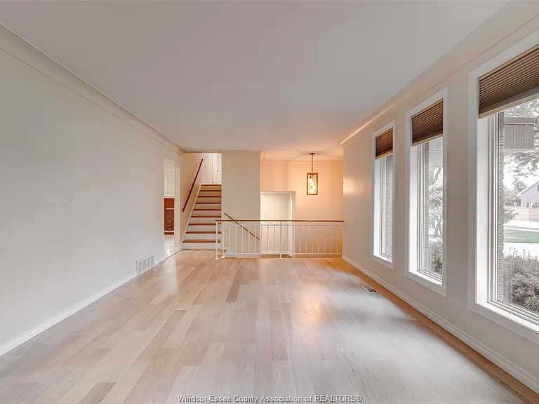 398 Brighton Rd — Photo 11