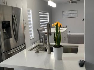 6254 NW 38th Dr, Pompano Beach, FL 33067