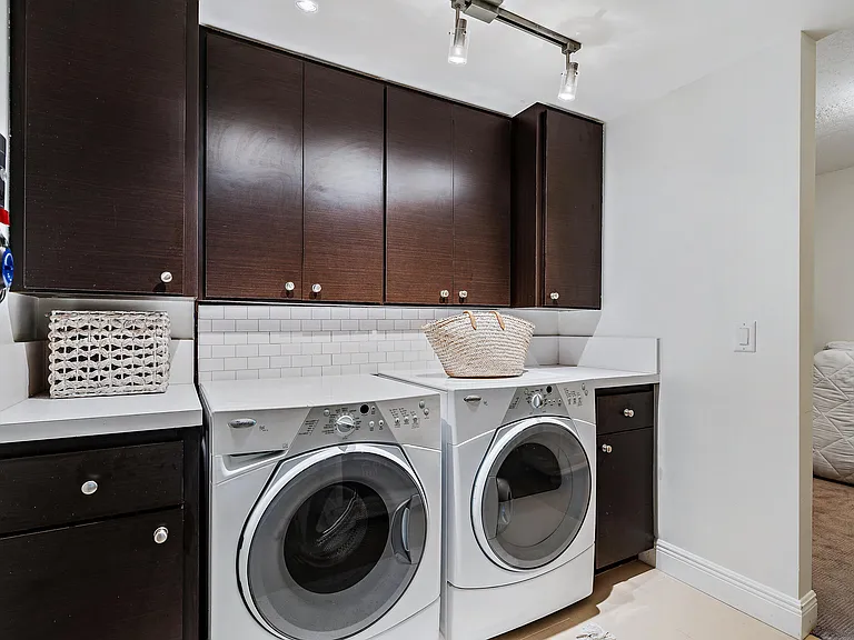 101 S Seas Dr #406 — Photo 18