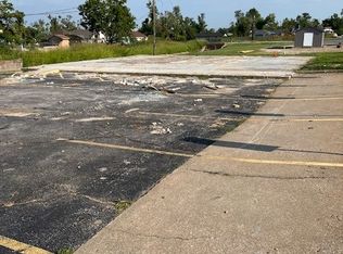 917 W Walnut St #16, Rogers, AR 72756