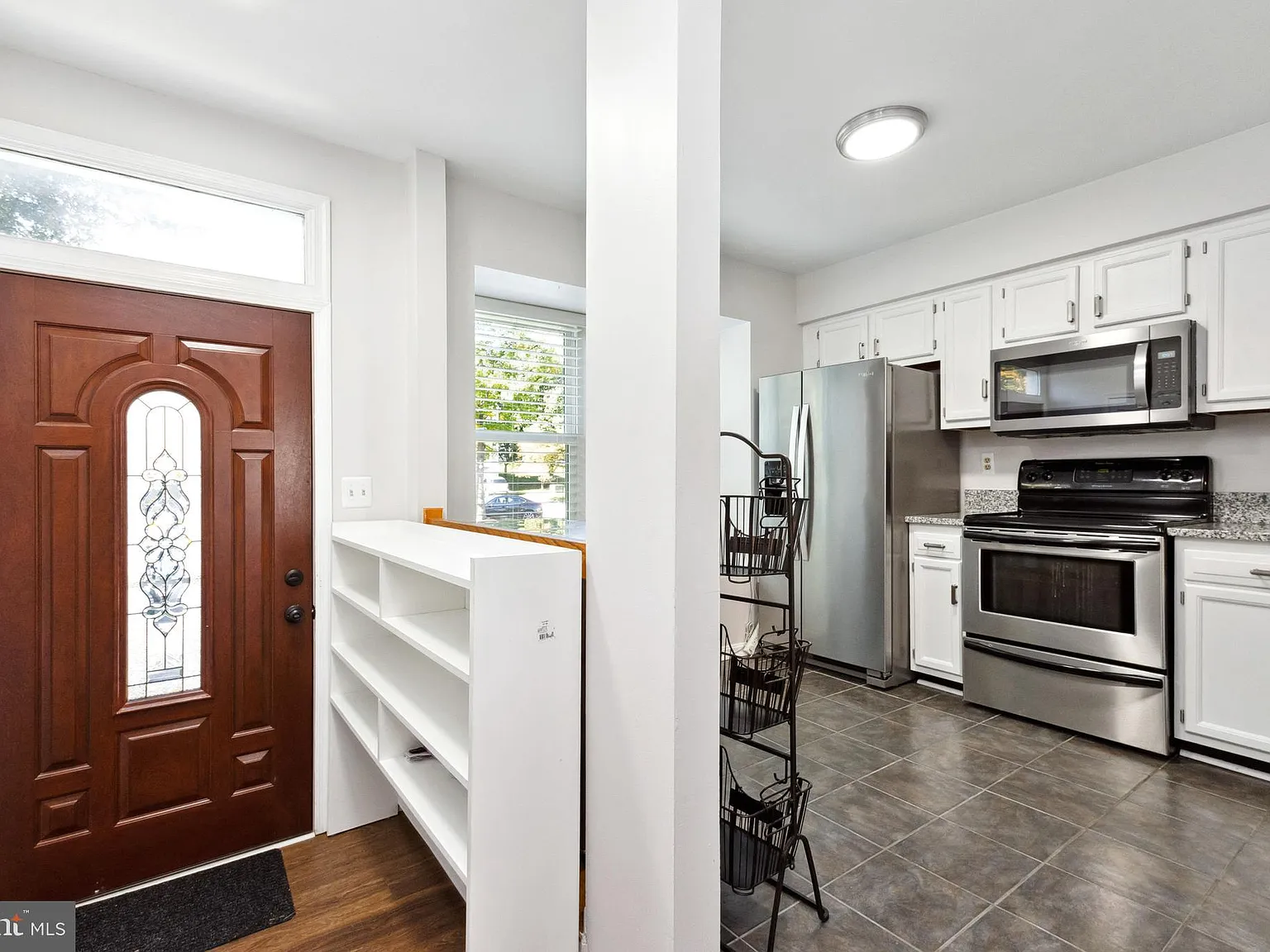 3 bed, 3.5 bath, 1542 sqft, $3,150 — Photo 3