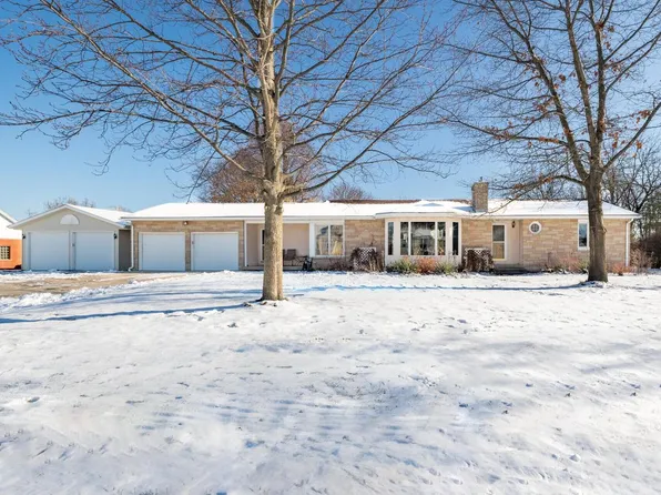 3868 North Main STREET, Hartford, WI 53027