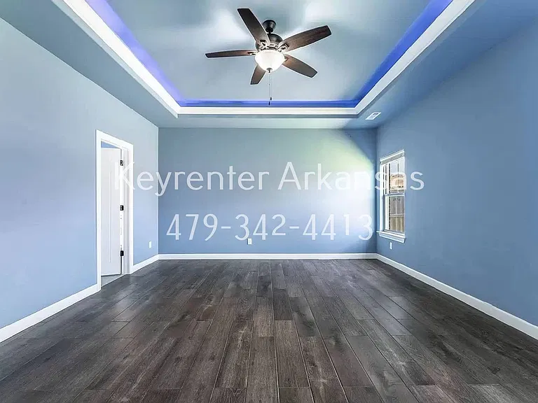 2400 Worthington Ave — Photo 14
