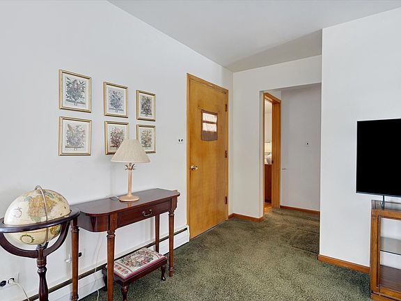 2nd image of 3113 Louis St