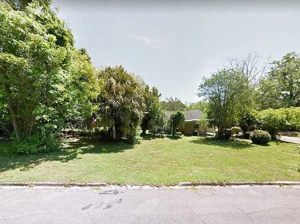Dent St, Tallahassee, FL 32304