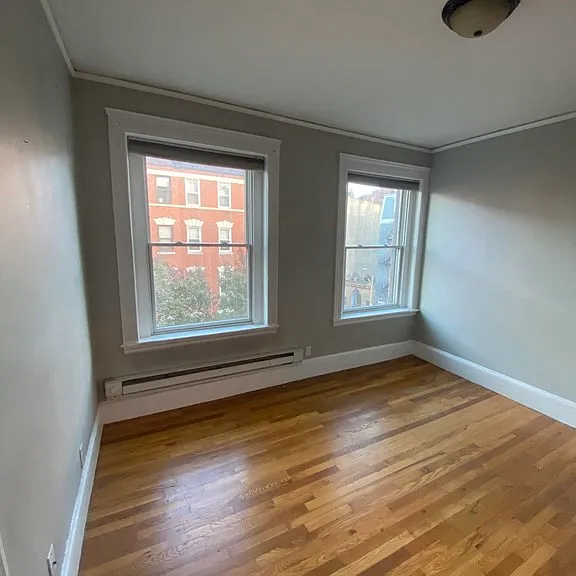 422 Hanover St #4 — Photo 12
