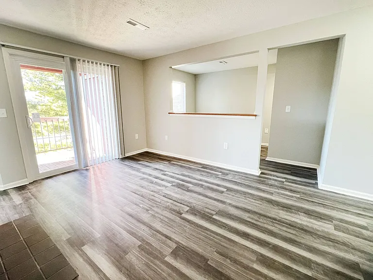 Deercross Apartments — Photo 109
