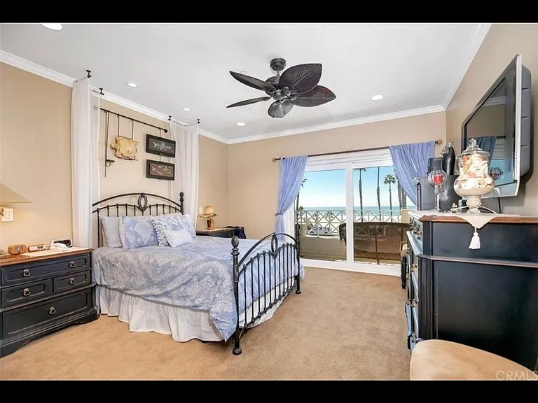 900 Pacific Coast Hwy #203 — Photo 4