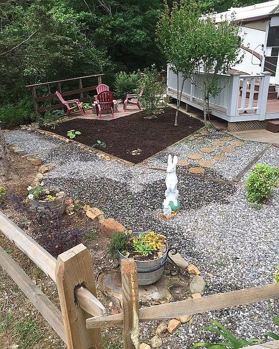 Corner lot on main creek