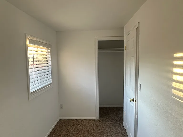 404 S San Francisco St #1/2 — Photo 5