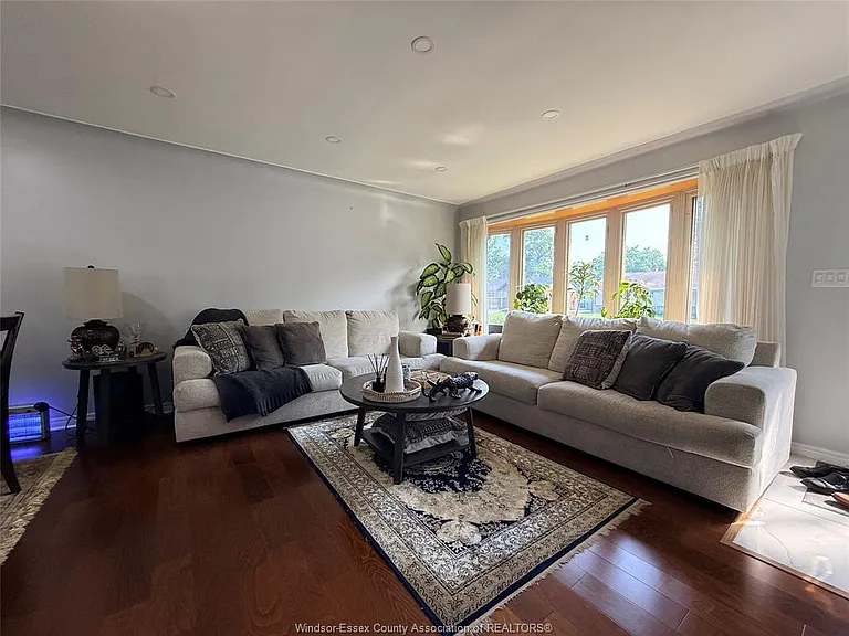 3199 Mark Ave — Photo 6